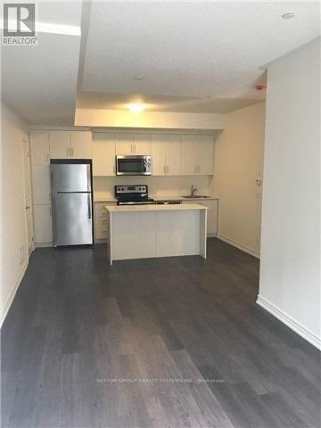 












10 - 90 EASTWOOD PARK GARDENS

,
Toronto (Long Branch),




Ontario
M8W0B2

