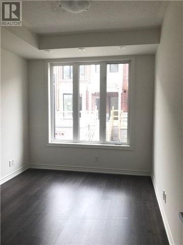 












10 - 90 EASTWOOD PARK GARDENS

,
Toronto (Long Branch),




Ontario
M8W0B2

