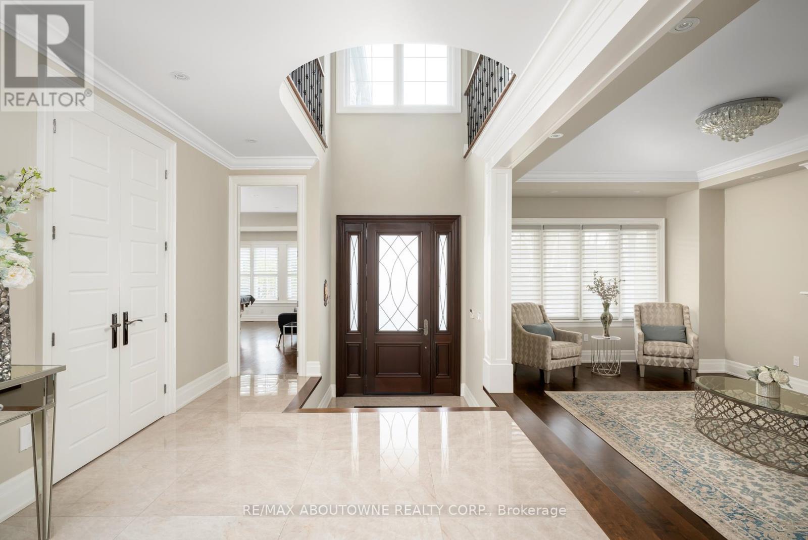 












5368 FOXMILL COURT

,
Mississauga (Central Erin Mills),




Ontario
L5M5B6

