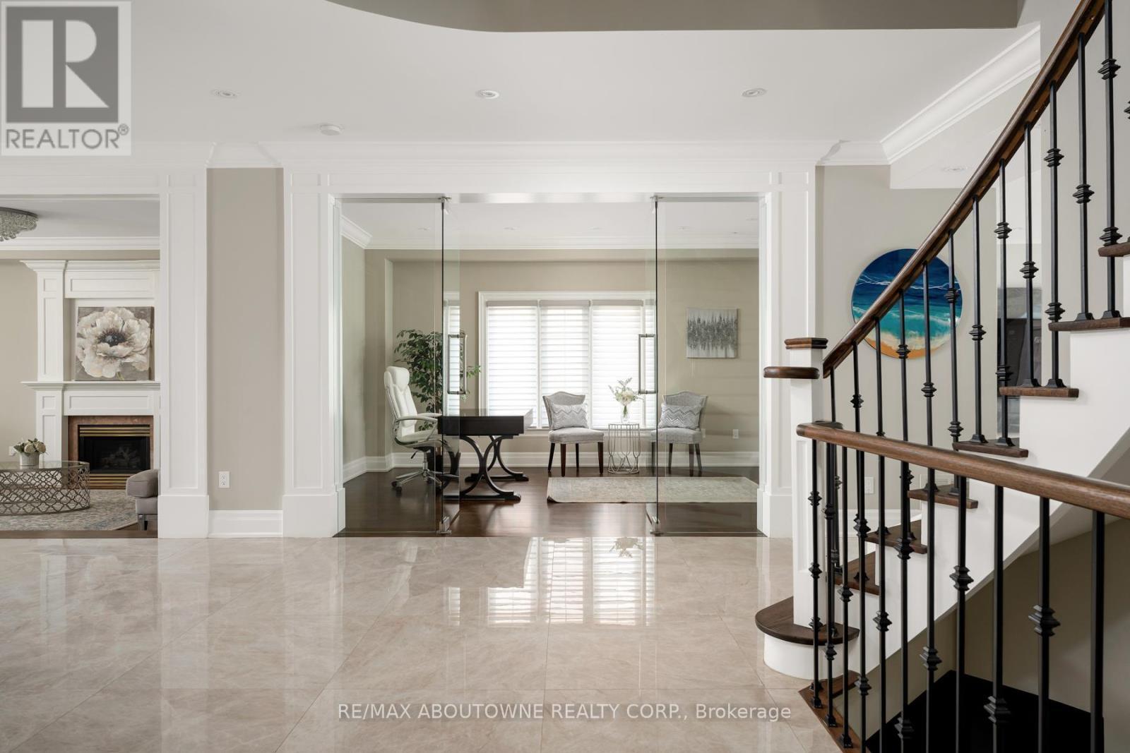 












5368 FOXMILL COURT

,
Mississauga (Central Erin Mills),




Ontario
L5M5B6

