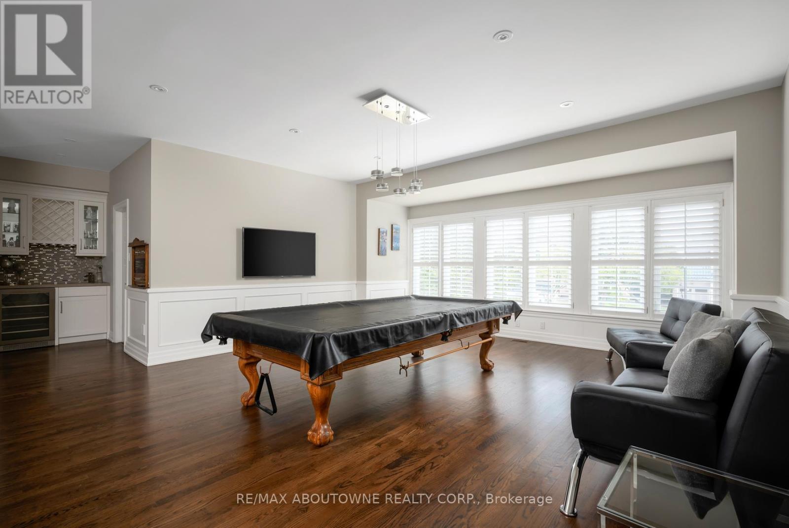 












5368 FOXMILL COURT

,
Mississauga (Central Erin Mills),




Ontario
L5M5B6

