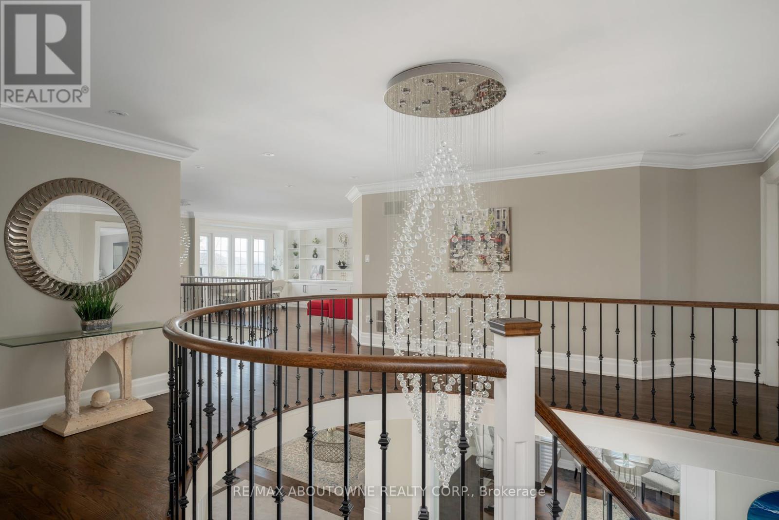 












5368 FOXMILL COURT

,
Mississauga (Central Erin Mills),




Ontario
L5M5B6

