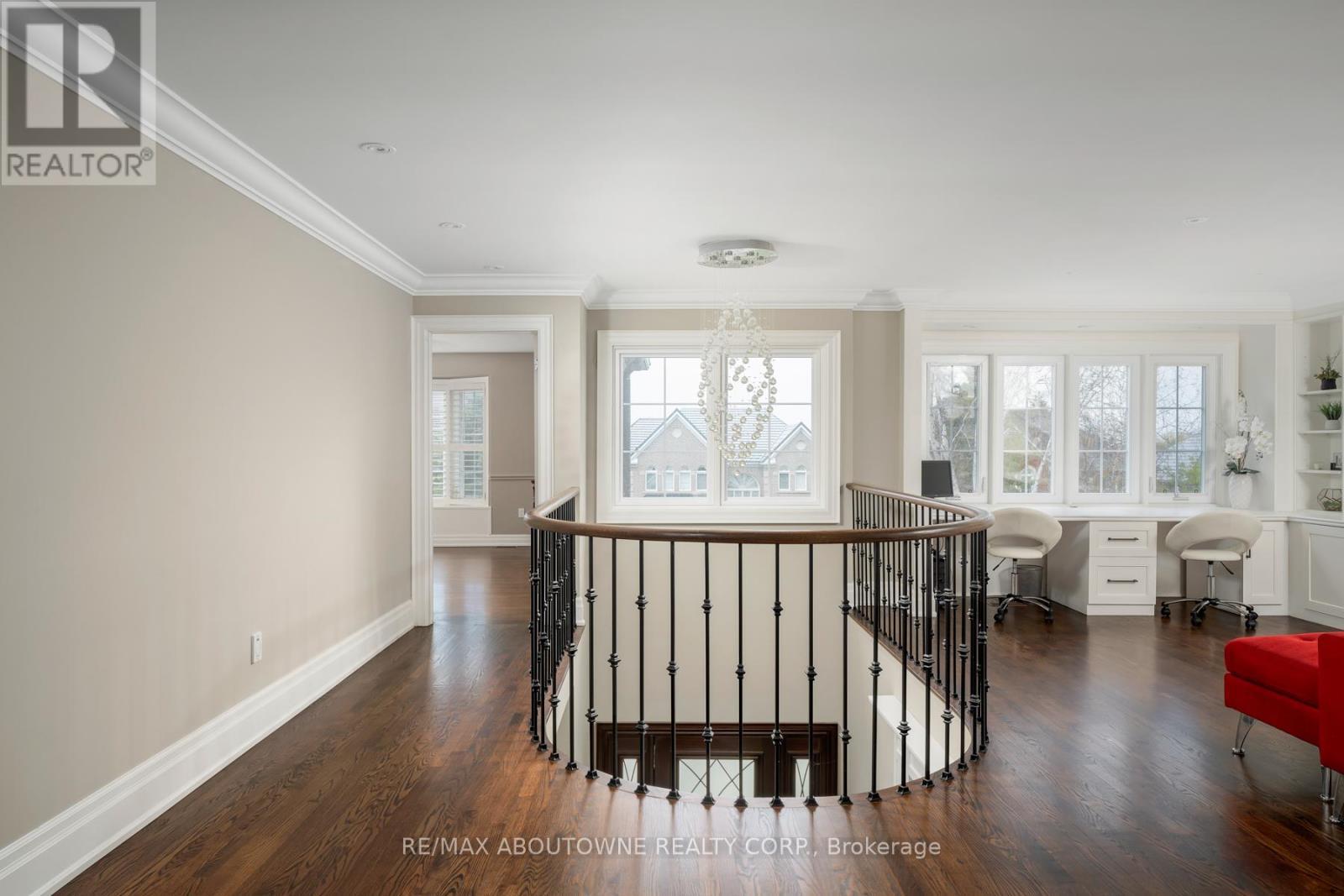 












5368 FOXMILL COURT

,
Mississauga (Central Erin Mills),




Ontario
L5M5B6

