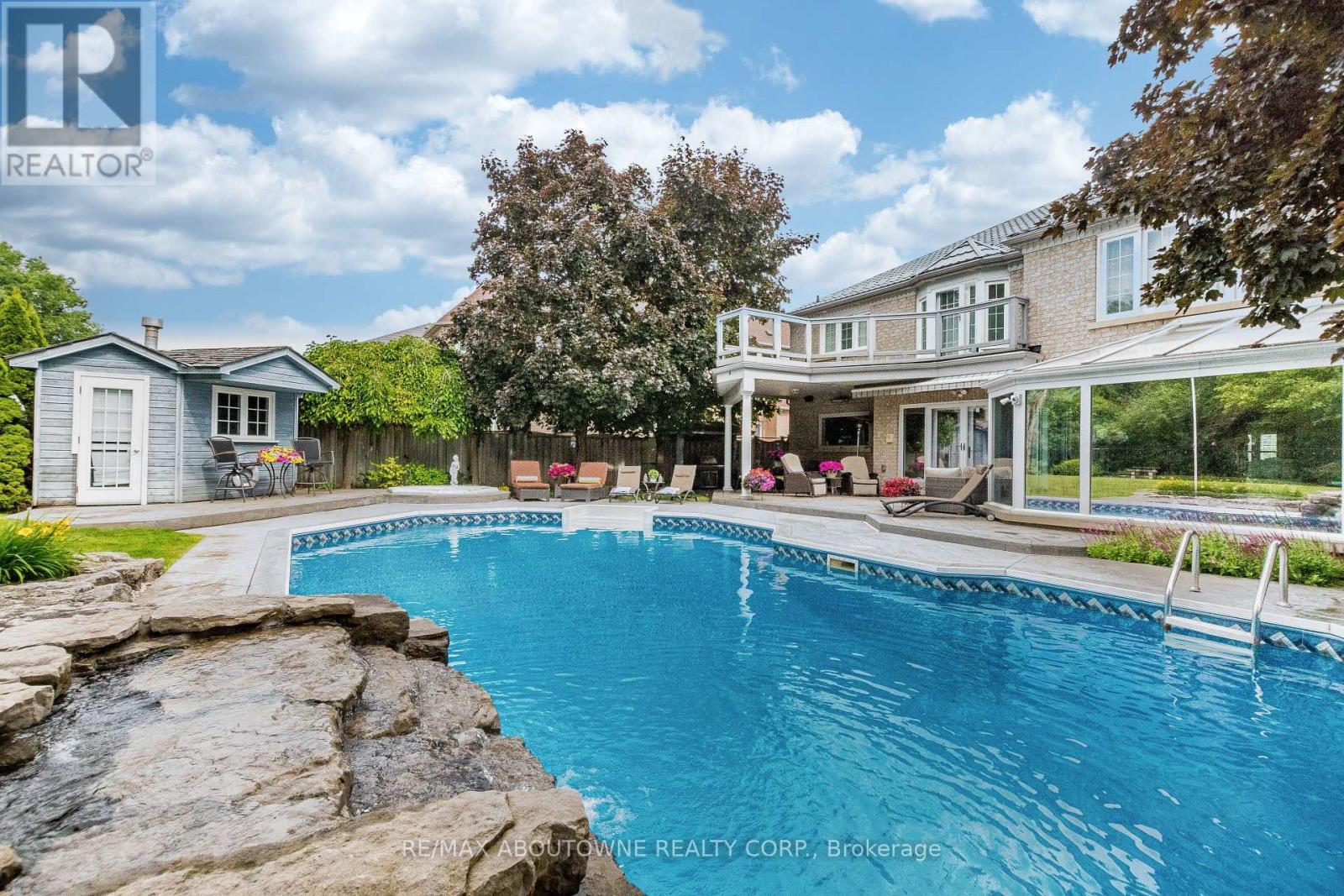 












5368 FOXMILL COURT

,
Mississauga (Central Erin Mills),




Ontario
L5M5B6

