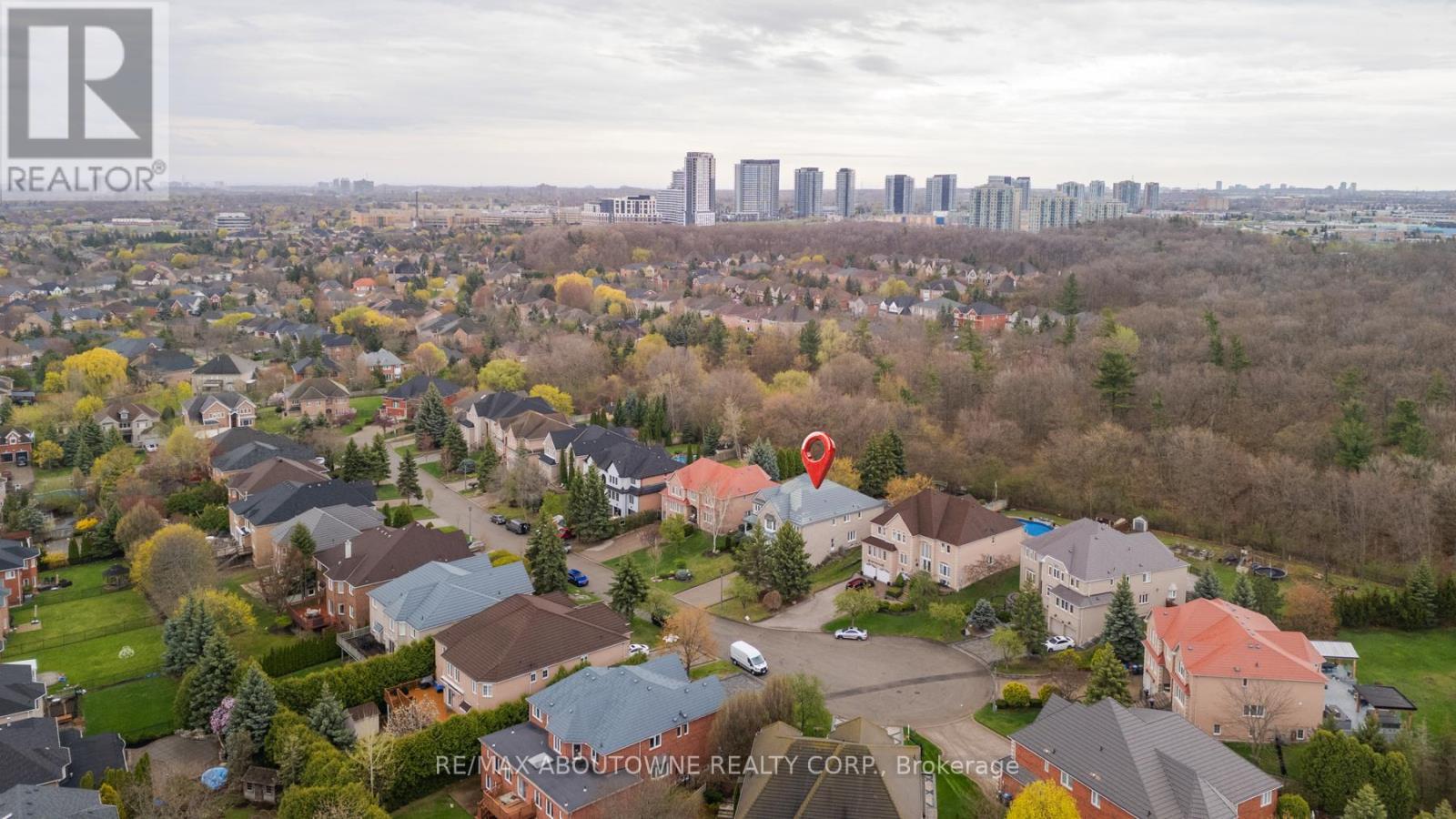 












5368 FOXMILL COURT

,
Mississauga (Central Erin Mills),




Ontario
L5M5B6

