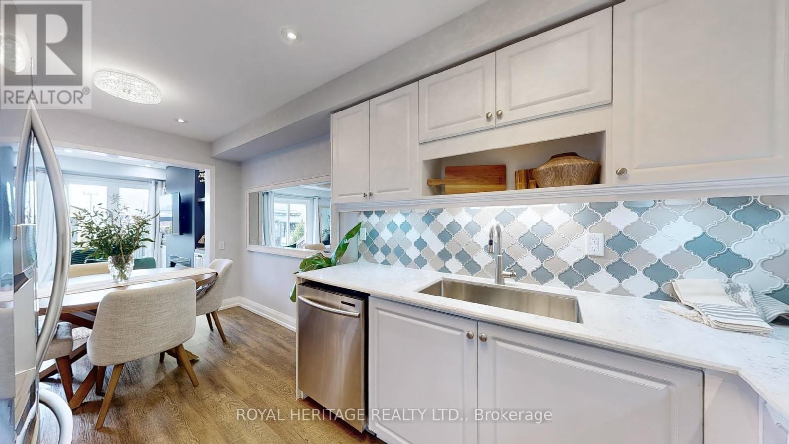 












3 FRANK JOHNSTON ROAD

,
Caledon (Bolton West),




Ontario
L7E2L4

