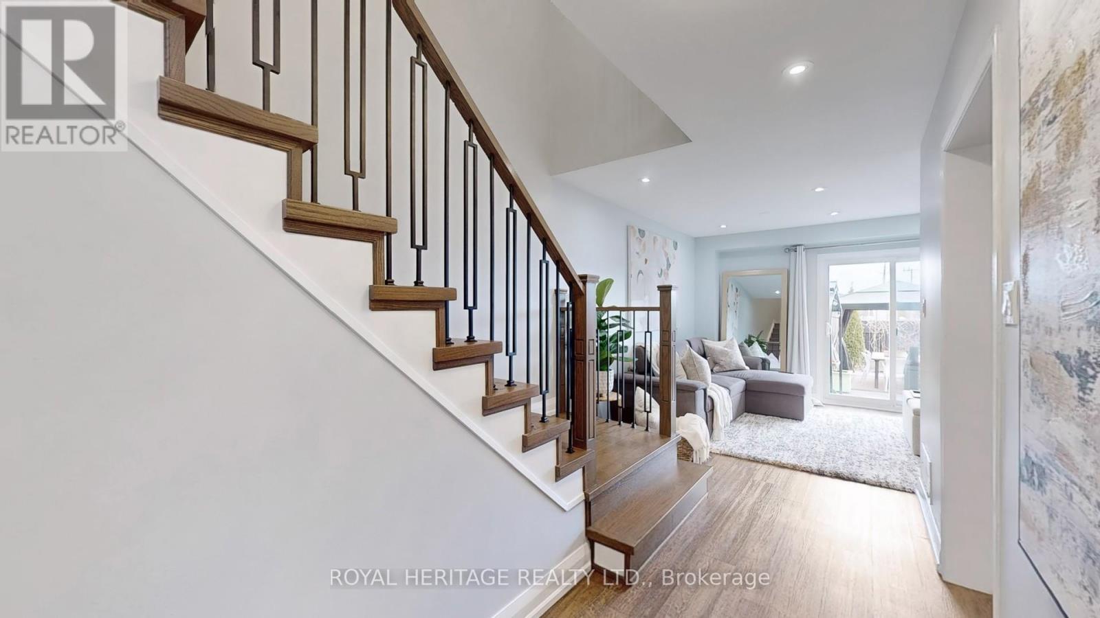 












3 FRANK JOHNSTON ROAD

,
Caledon (Bolton West),




Ontario
L7E2L4

