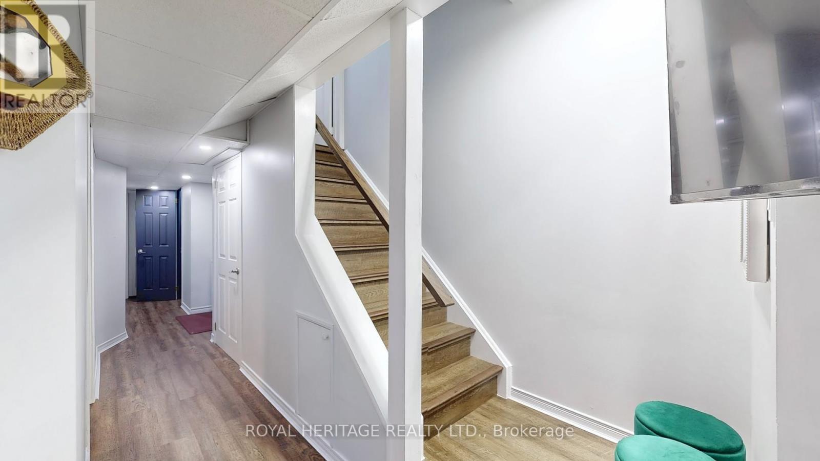 












3 FRANK JOHNSTON ROAD

,
Caledon (Bolton West),




Ontario
L7E2L4

