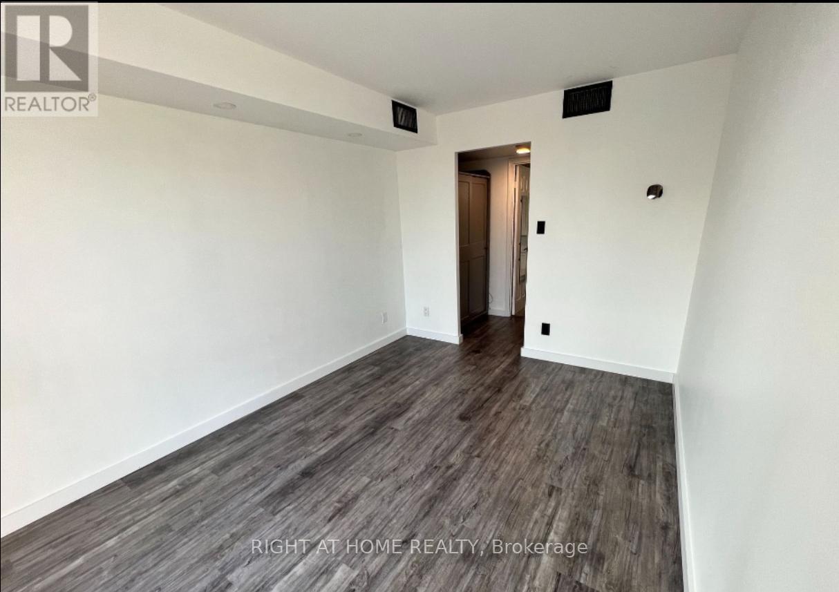 












209 - 880 DUNDAS STREET W

,
Mississauga (Erindale),




Ontario
L5C4H3

