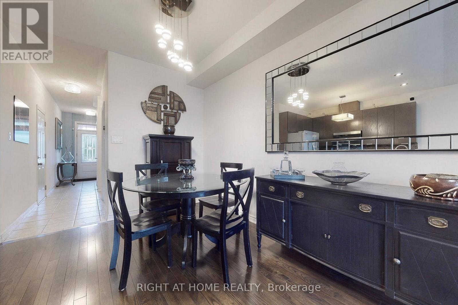 












774 SUGDEN TERRACE

,
Milton (WI Willmott),




Ontario
L9T8K3

