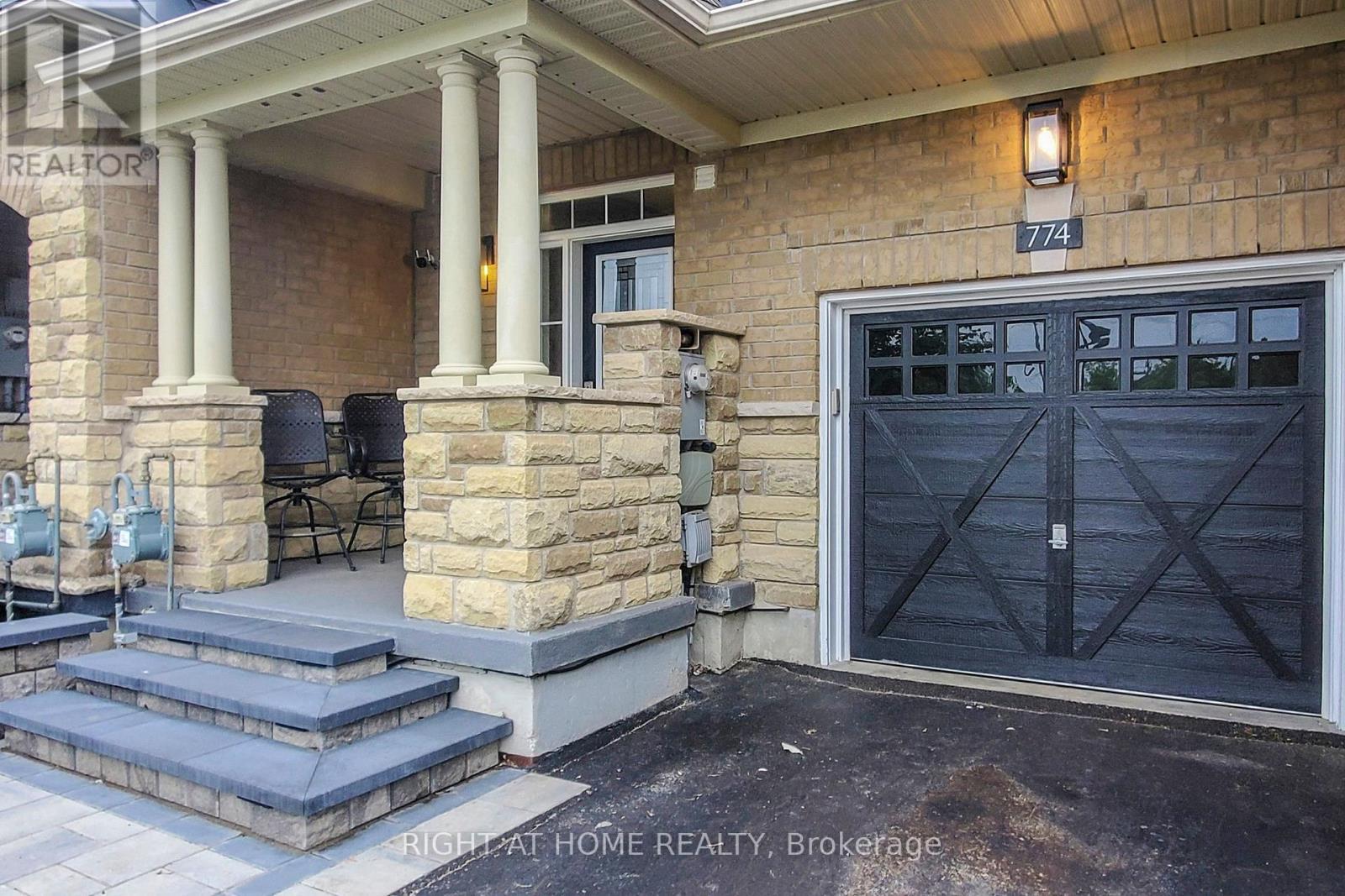 












774 SUGDEN TERRACE

,
Milton (WI Willmott),




Ontario
L9T8K3

