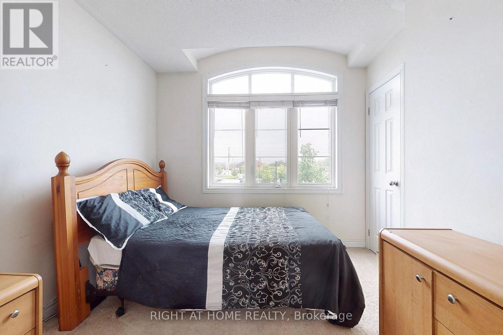 












774 SUGDEN TERRACE

,
Milton (WI Willmott),




Ontario
L9T8K3

