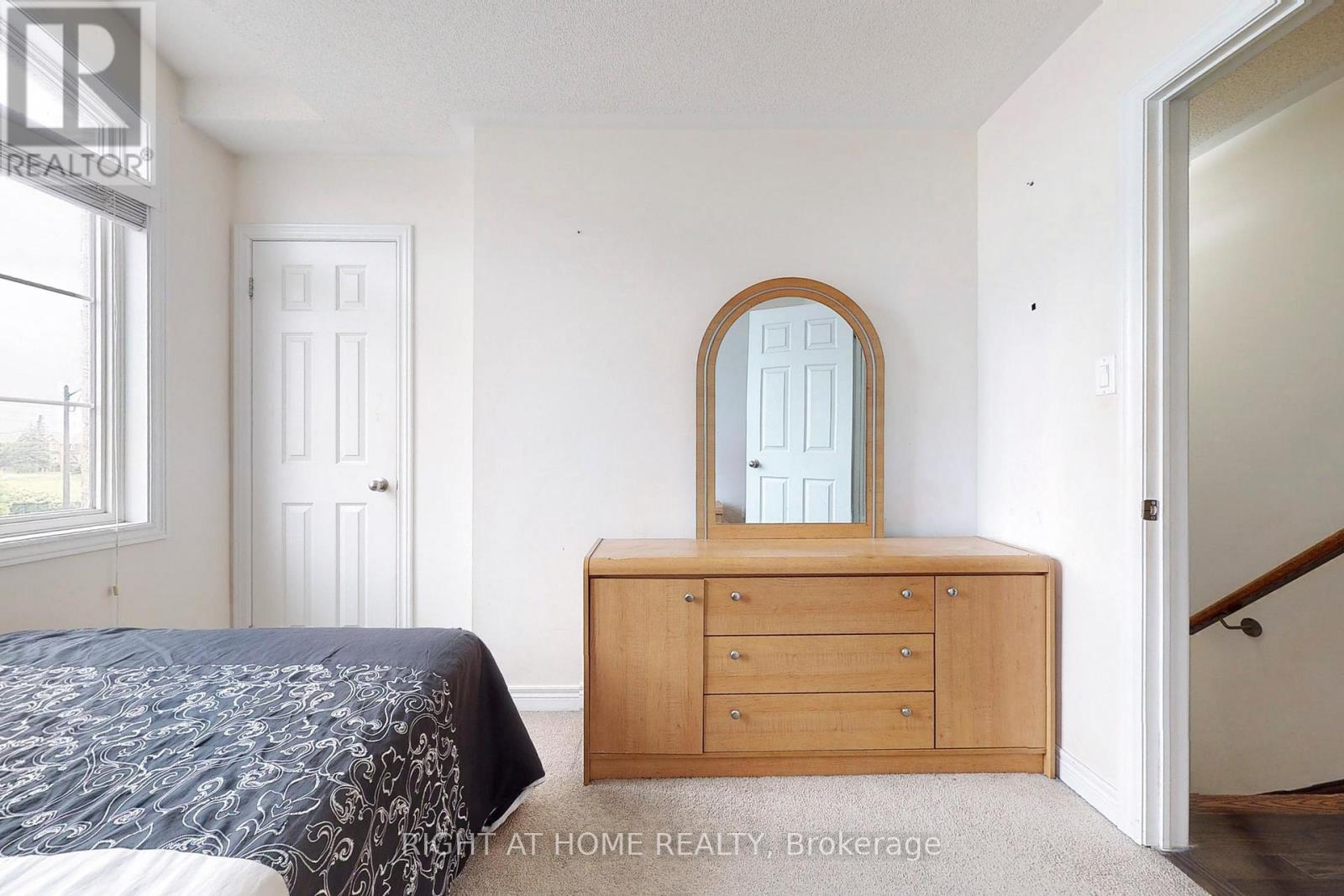 












774 SUGDEN TERRACE

,
Milton (WI Willmott),




Ontario
L9T8K3

