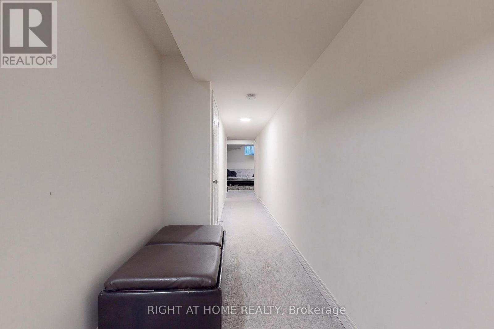 












774 SUGDEN TERRACE

,
Milton (WI Willmott),




Ontario
L9T8K3

