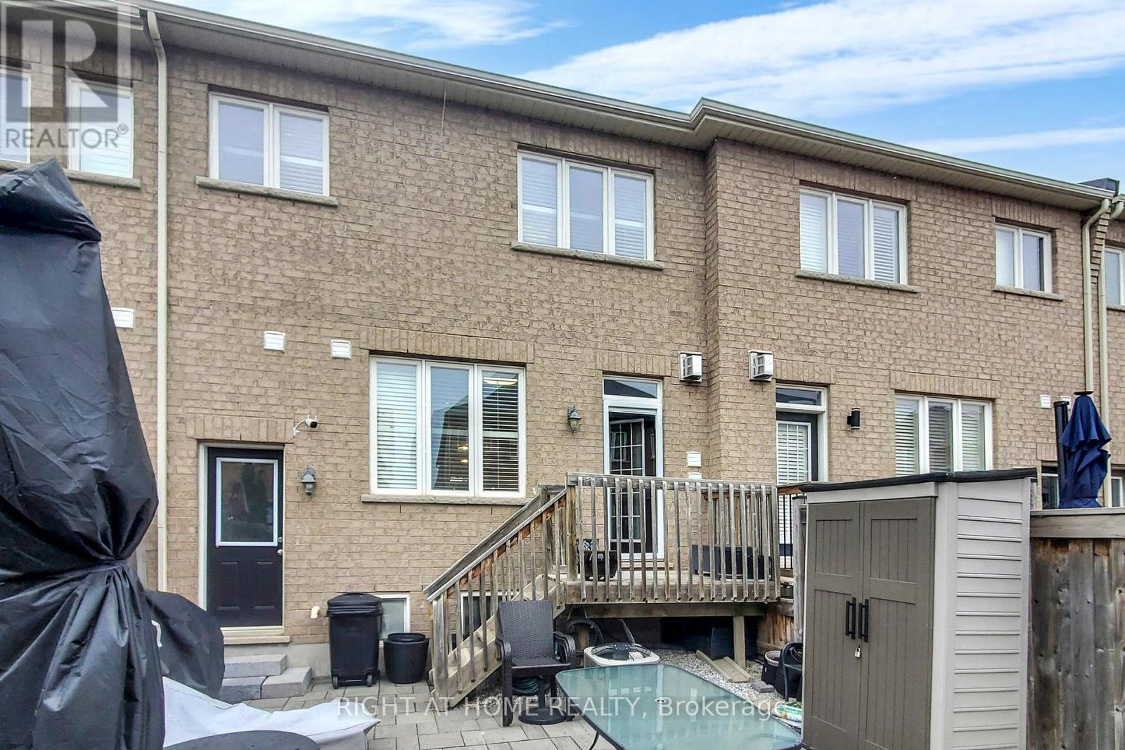 












774 SUGDEN TERRACE

,
Milton (WI Willmott),




Ontario
L9T8K3

