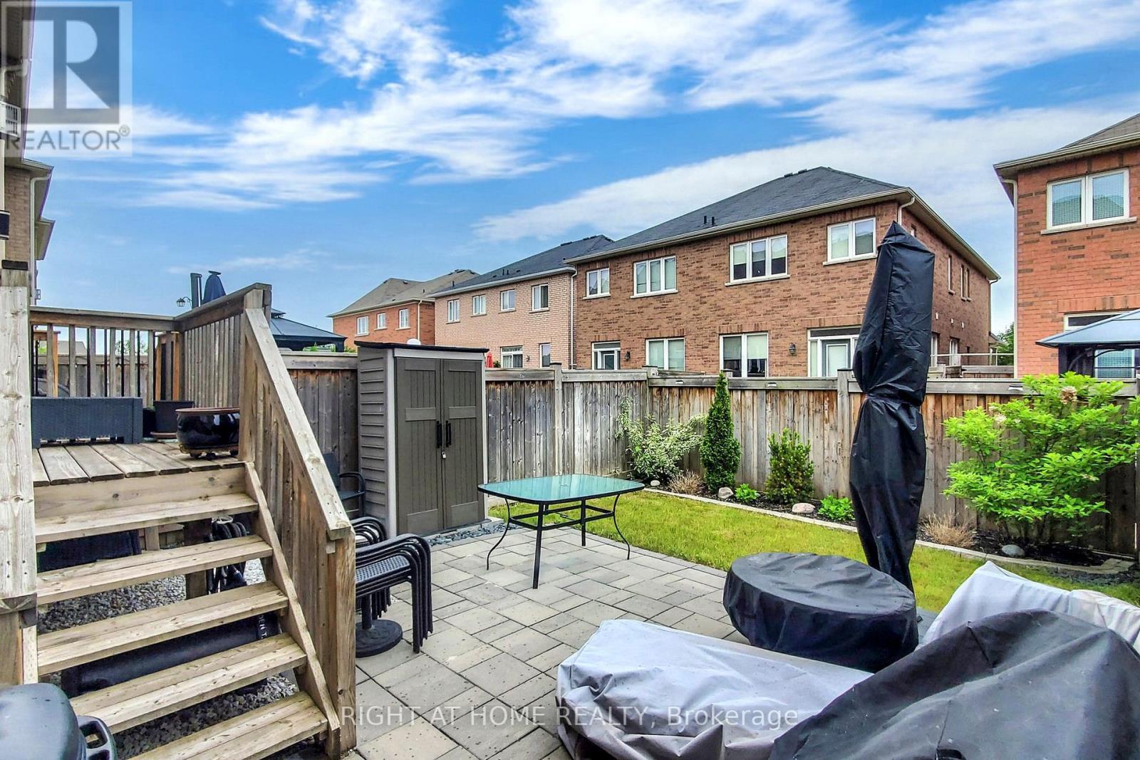












774 SUGDEN TERRACE

,
Milton (WI Willmott),




Ontario
L9T8K3


