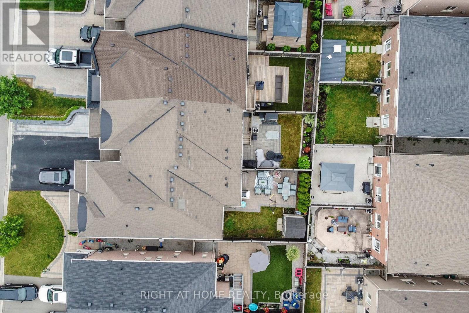 












774 SUGDEN TERRACE

,
Milton (WI Willmott),




Ontario
L9T8K3

