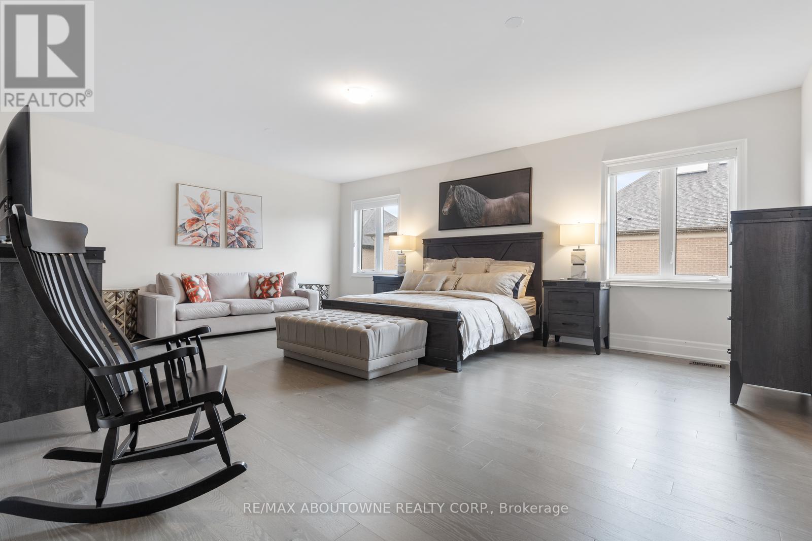 












1217 IRONBRIDGE ROAD

,
Oakville (GA Glen Abbey),




Ontario
L6M5M5

