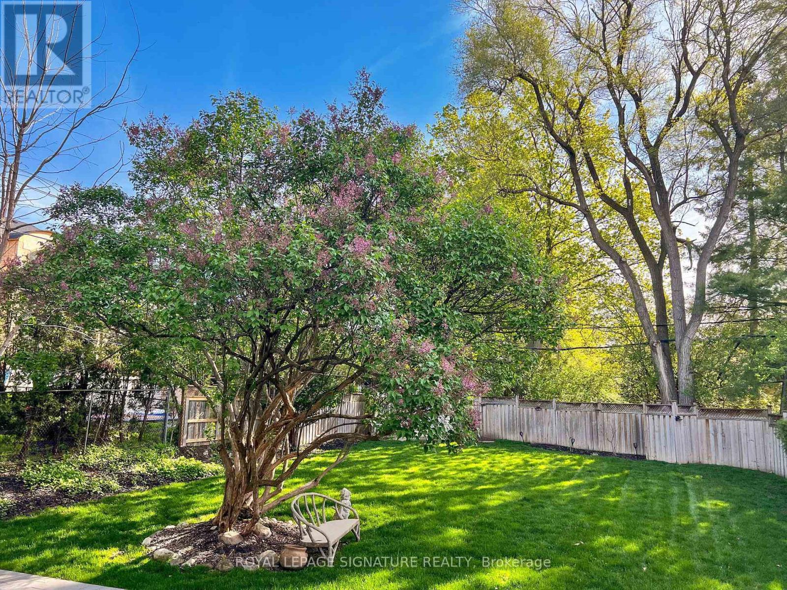 












1445 ISLINGTON AVENUE

,
Toronto (Edenbridge-Humber Valley),




Ontario
M9A3K8

