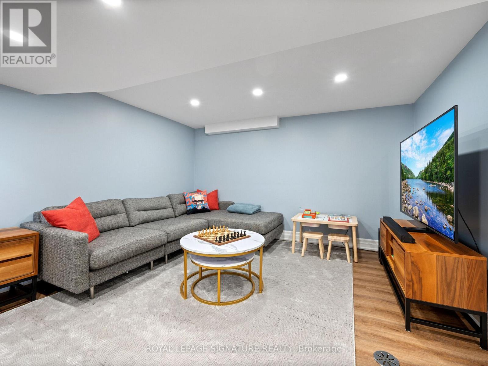 












1445 ISLINGTON AVENUE

,
Toronto (Edenbridge-Humber Valley),




Ontario
M9A3K8

