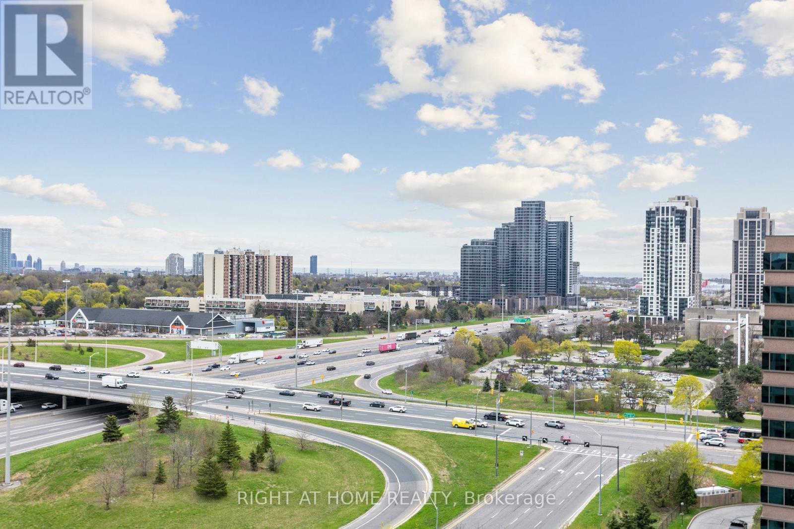 












1616 - 451 THE WEST MALL

,
Toronto (Etobicoke West Mall),




Ontario
M9C1G1

