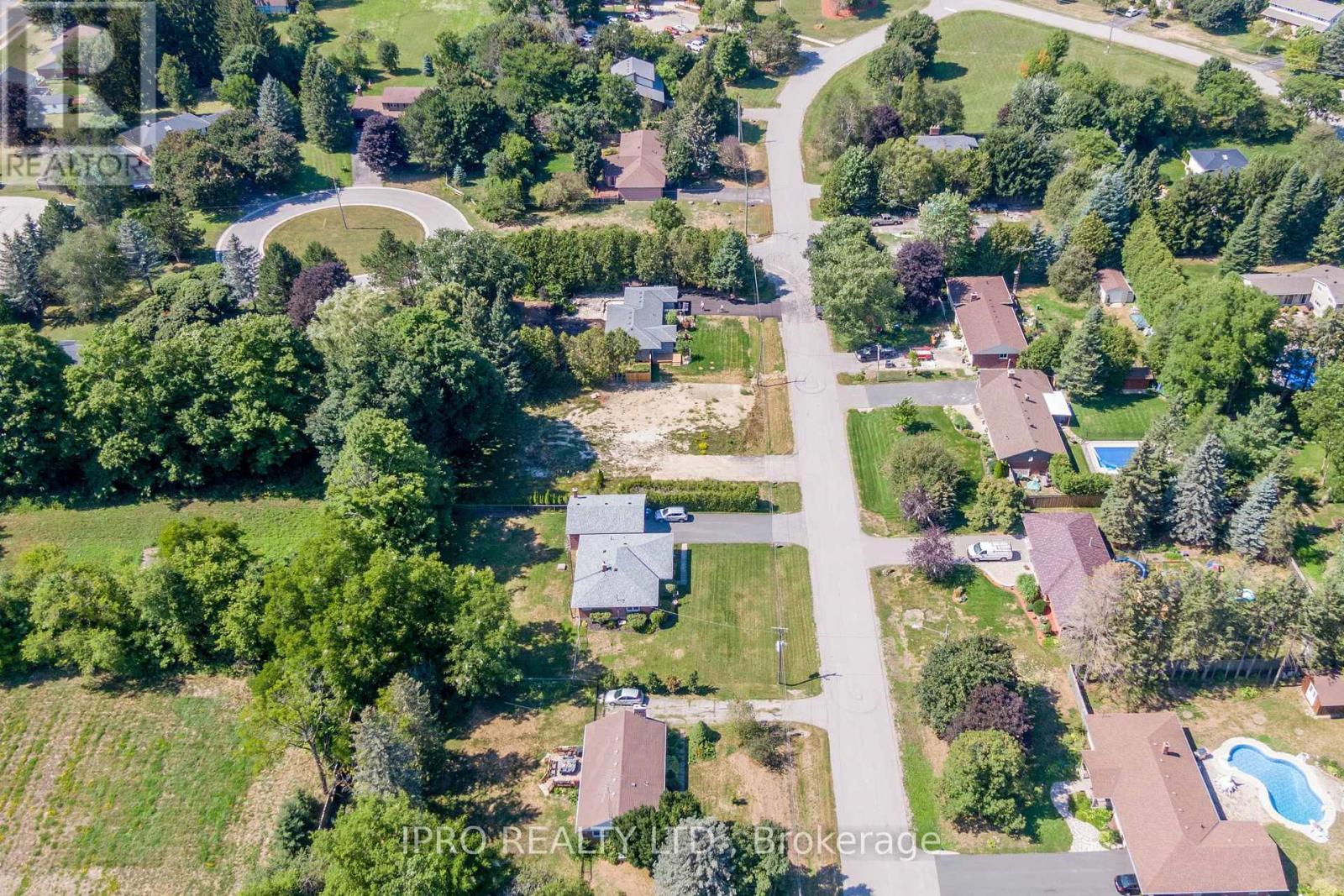 












9 MAPLE GROVE ROAD

,
Caledon (Caledon Village),




Ontario
L7K0Z2

