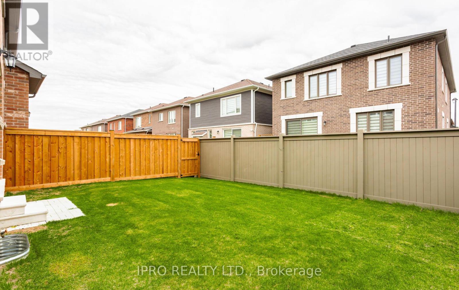 












539 BELLFLOWER COURT

,
Milton (MI Rural Milton),




Ontario
L9T1W5

