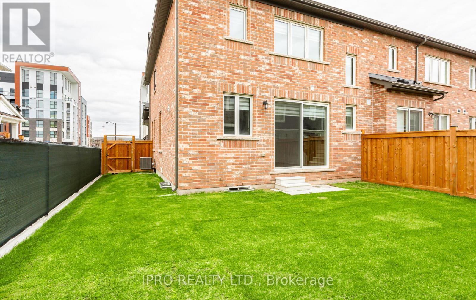 












539 BELLFLOWER COURT

,
Milton (MI Rural Milton),




Ontario
L9T1W5

