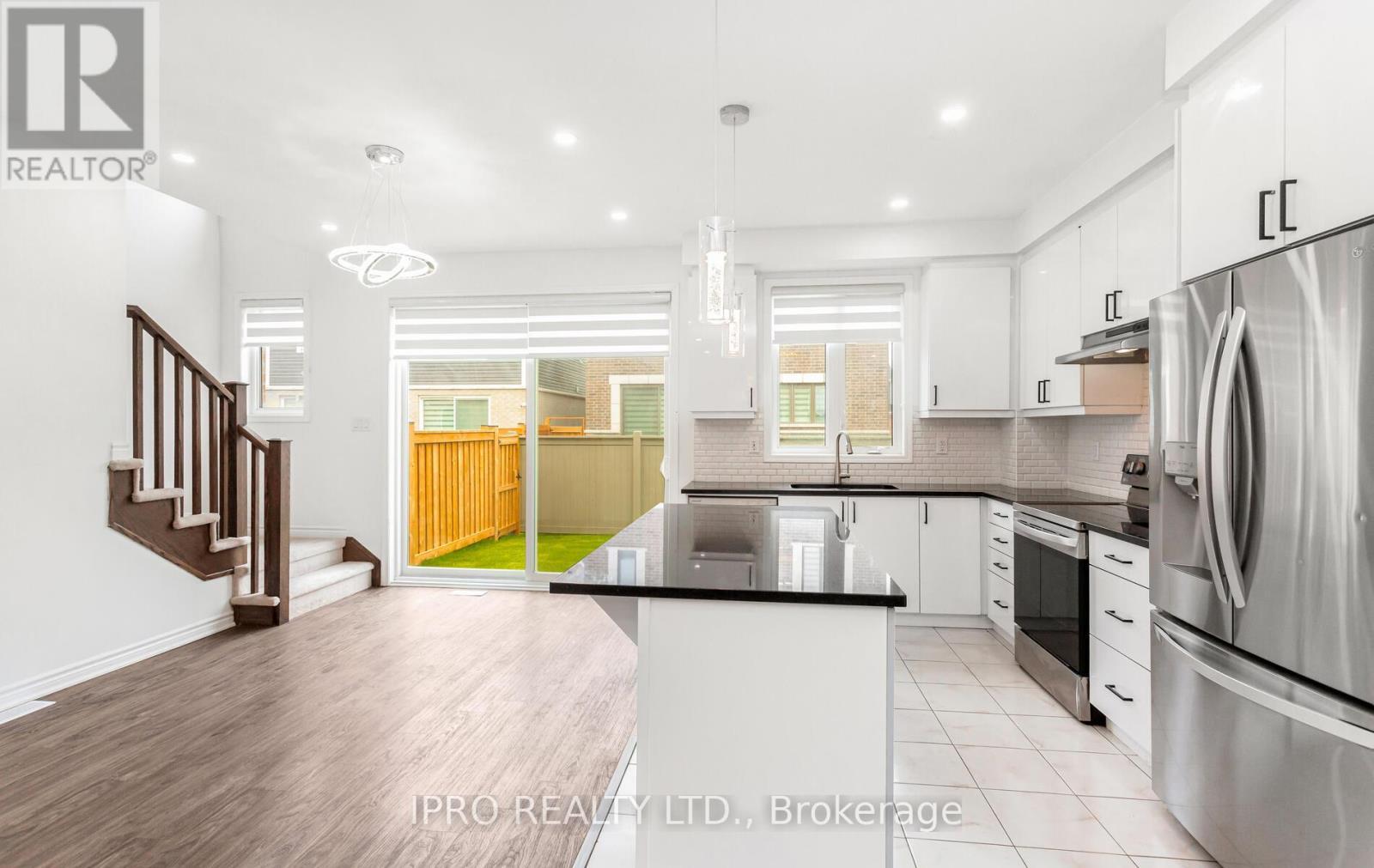 












539 BELLFLOWER COURT

,
Milton (MI Rural Milton),




Ontario
L9T1W5

