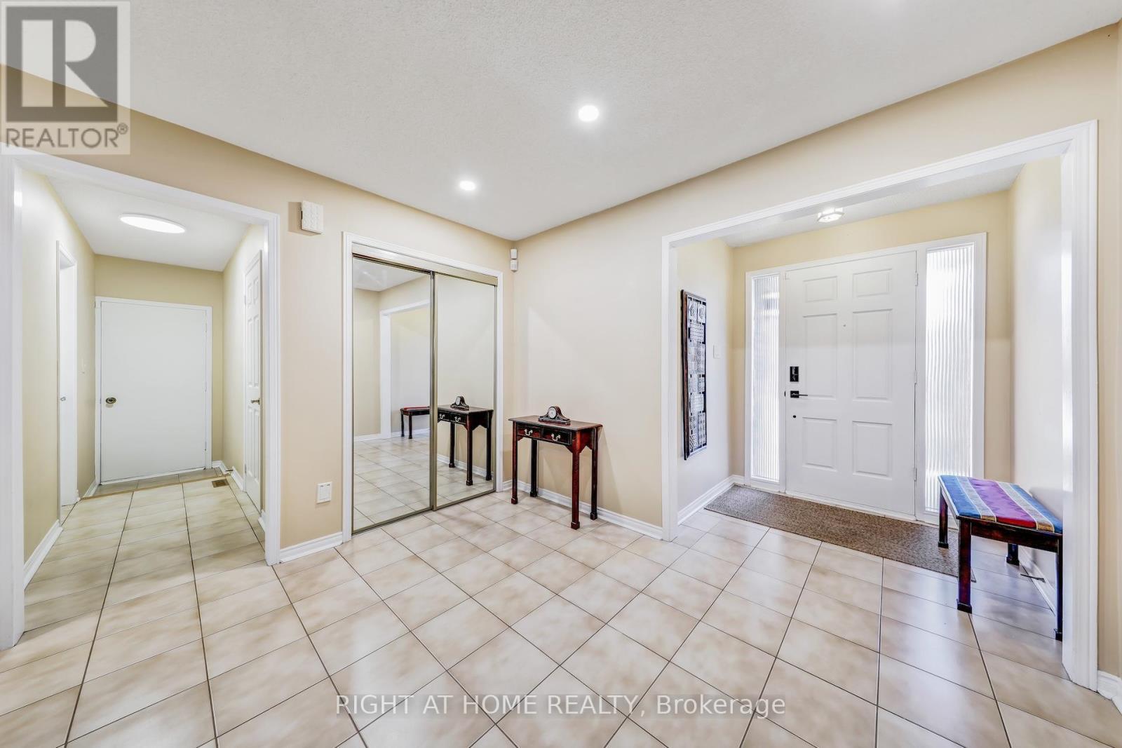 












4341 IDLEWILDE CRESCENT

,
Mississauga (Central Erin Mills),




Ontario
L5M4E2

