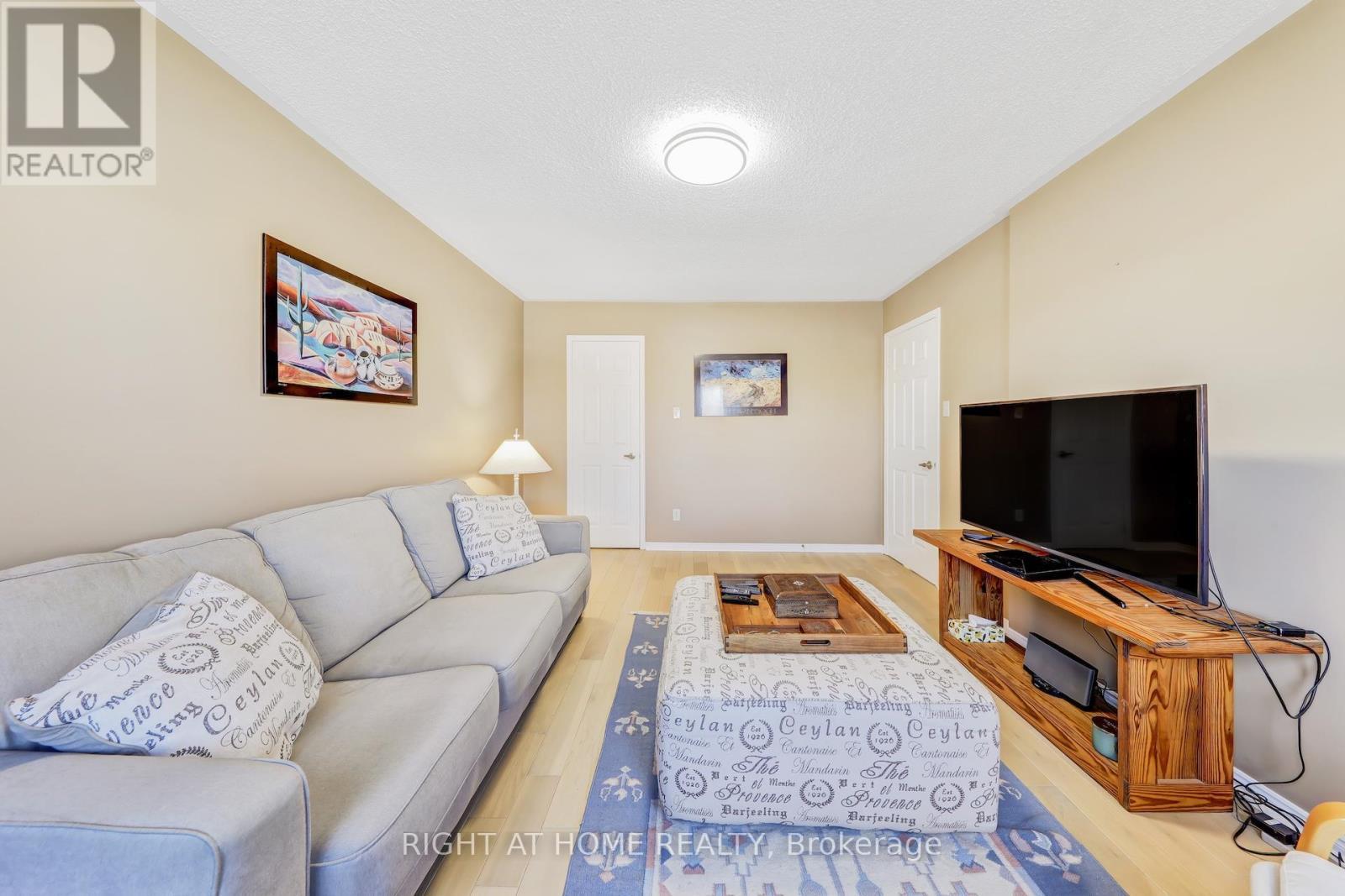 












4341 IDLEWILDE CRESCENT

,
Mississauga (Central Erin Mills),




Ontario
L5M4E2

