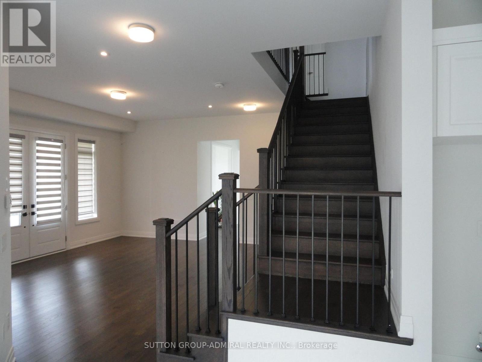 












37 JURA CRESCENT

,
Brampton (Toronto Gore Rural Estate),




Ontario
L6P0J4

