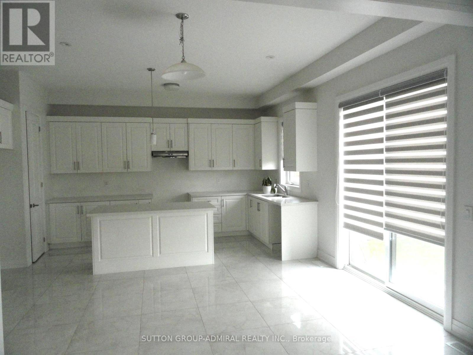 












37 JURA CRESCENT

,
Brampton (Toronto Gore Rural Estate),




Ontario
L6P0J4


