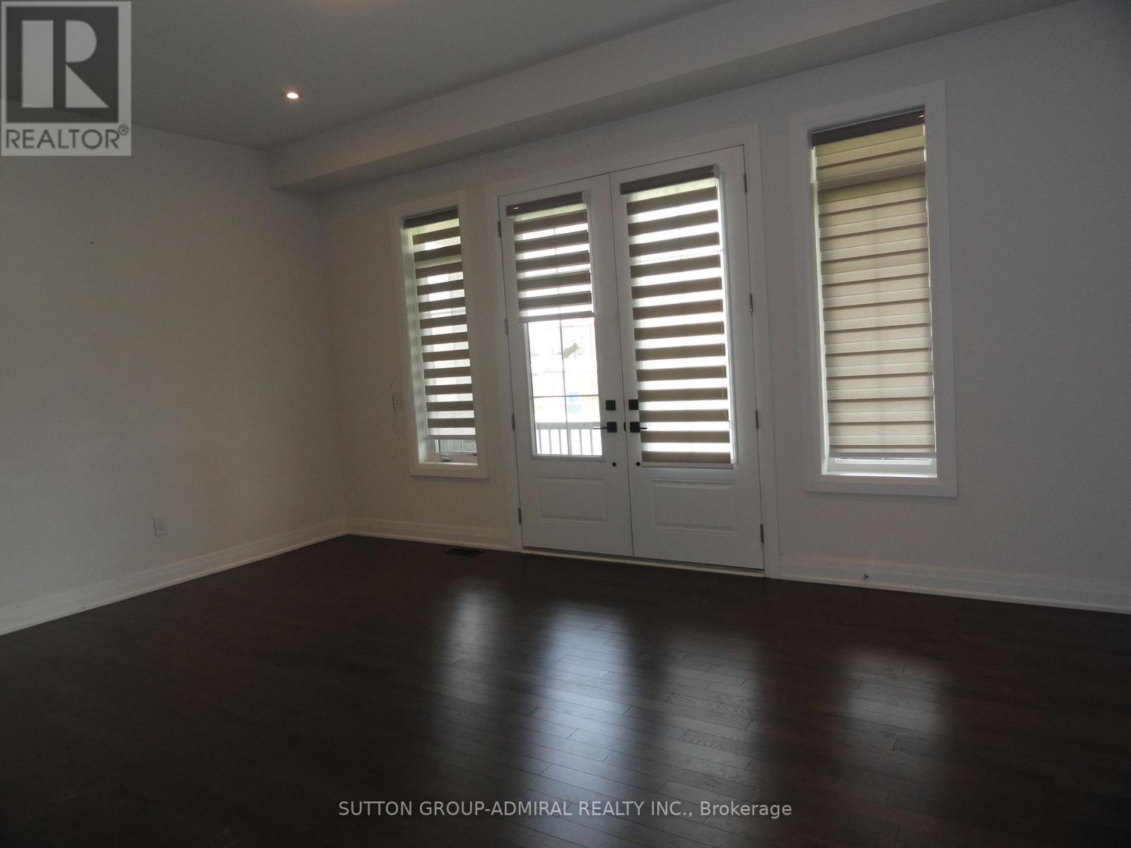












37 JURA CRESCENT

,
Brampton (Toronto Gore Rural Estate),




Ontario
L6P0J4


