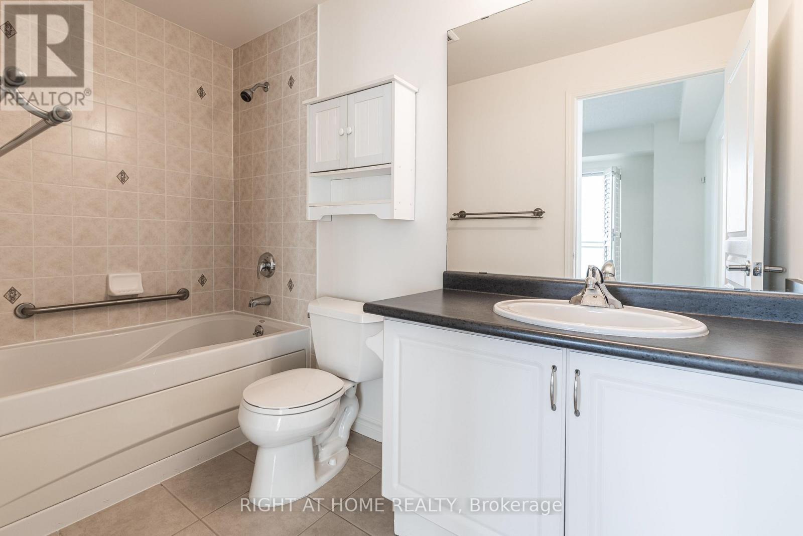 












1102 - 5 MARINE PARADE DRIVE

,
Toronto (Mimico),




Ontario
M8V4B4

