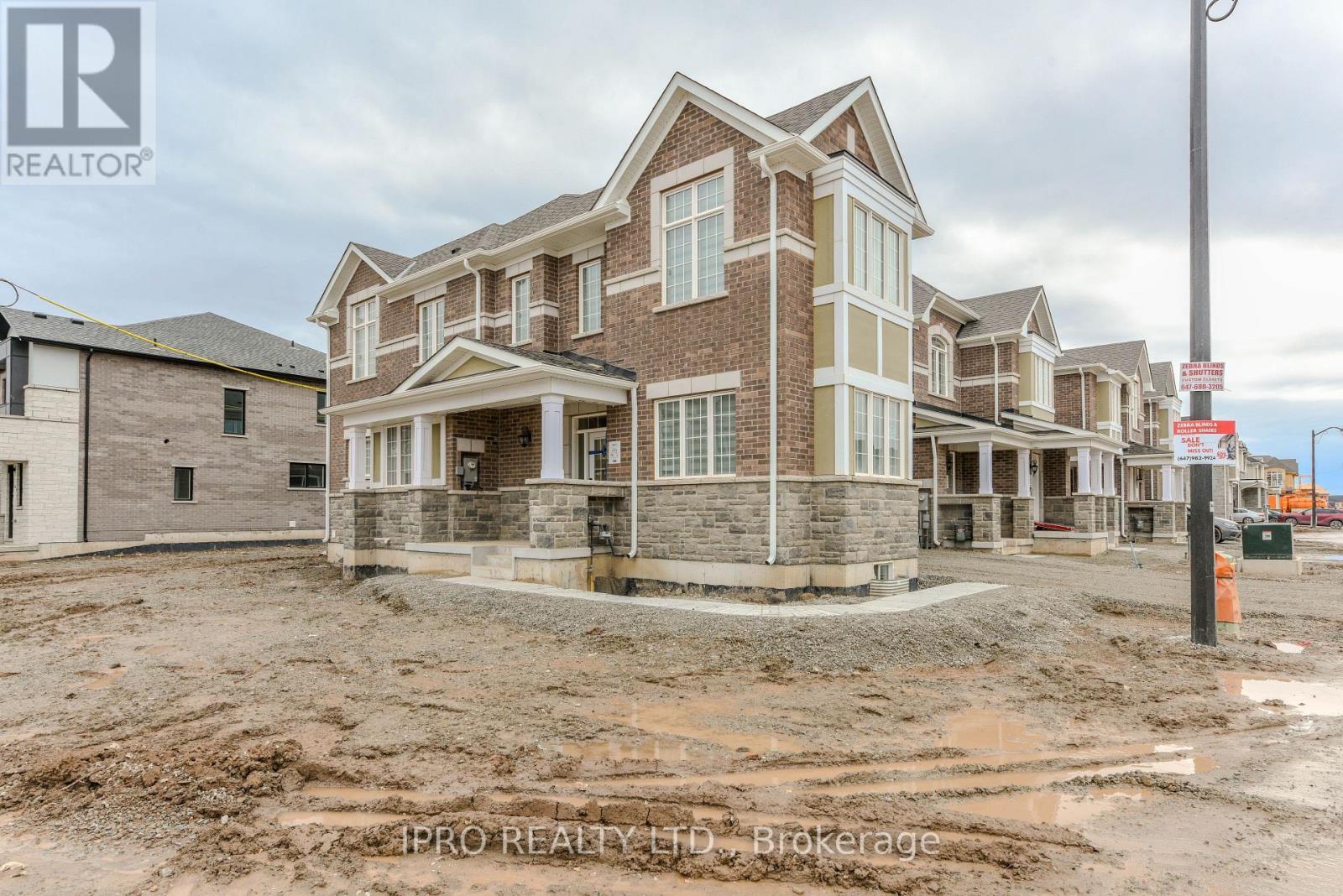 












1217 FERGUSON DRIVE

,
Milton (BW Bowes),




Ontario
L9T7V8

