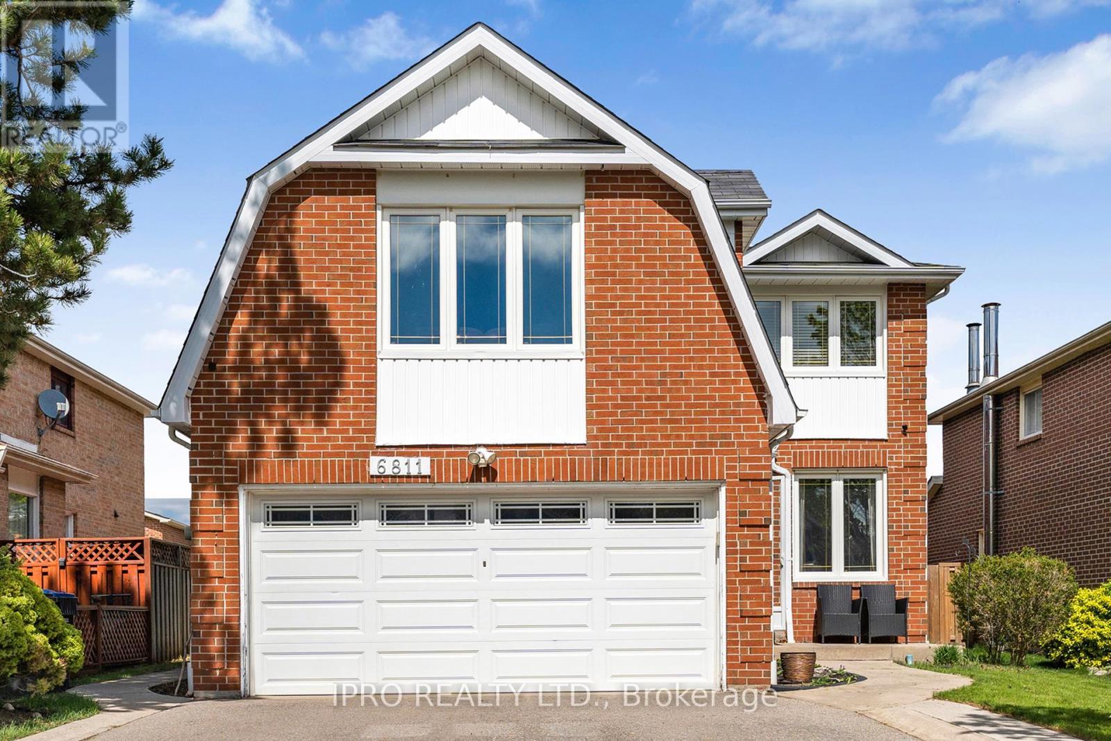 












6811 EDENWOOD DRIVE

,
Mississauga (Meadowvale),




Ontario
L5N3X9

