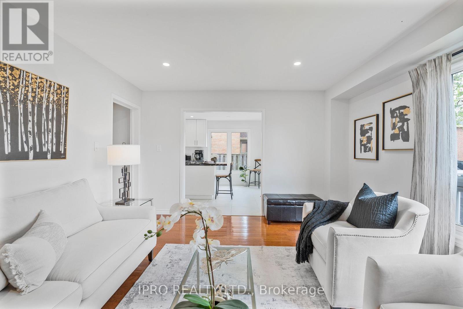 












6811 EDENWOOD DRIVE

,
Mississauga (Meadowvale),




Ontario
L5N3X9


