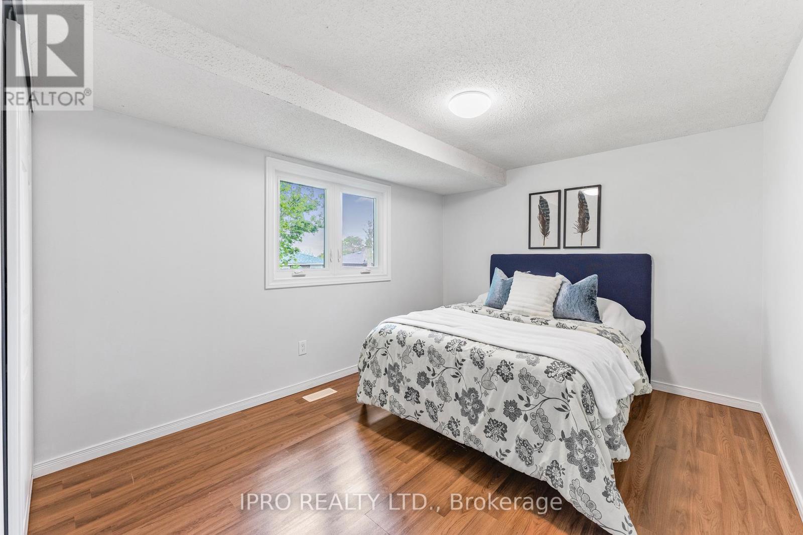 












6811 EDENWOOD DRIVE

,
Mississauga (Meadowvale),




Ontario
L5N3X9

