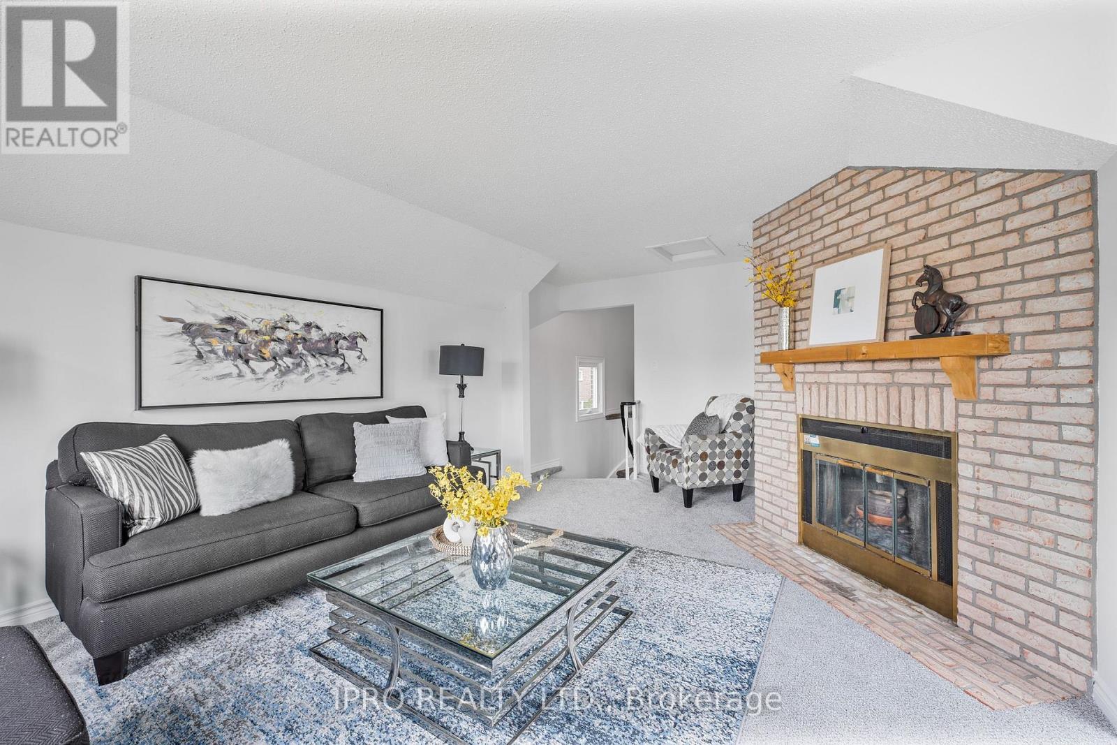 












6811 EDENWOOD DRIVE

,
Mississauga (Meadowvale),




Ontario
L5N3X9

