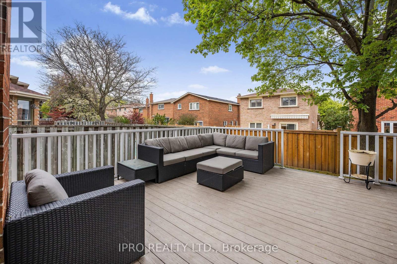 












6811 EDENWOOD DRIVE

,
Mississauga (Meadowvale),




Ontario
L5N3X9

