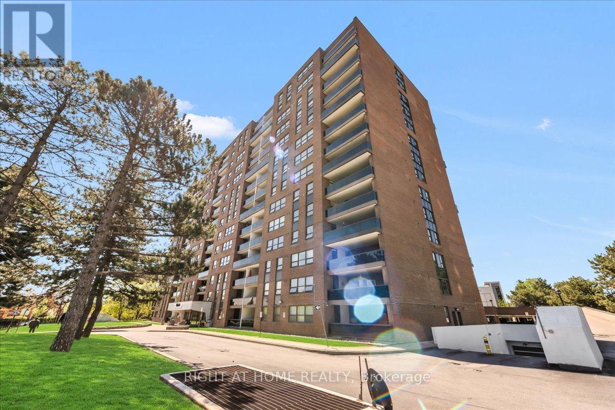












412 - 4 LISA STREET

,
Brampton (Queen Street Corridor),




Ontario
L6T4B6

