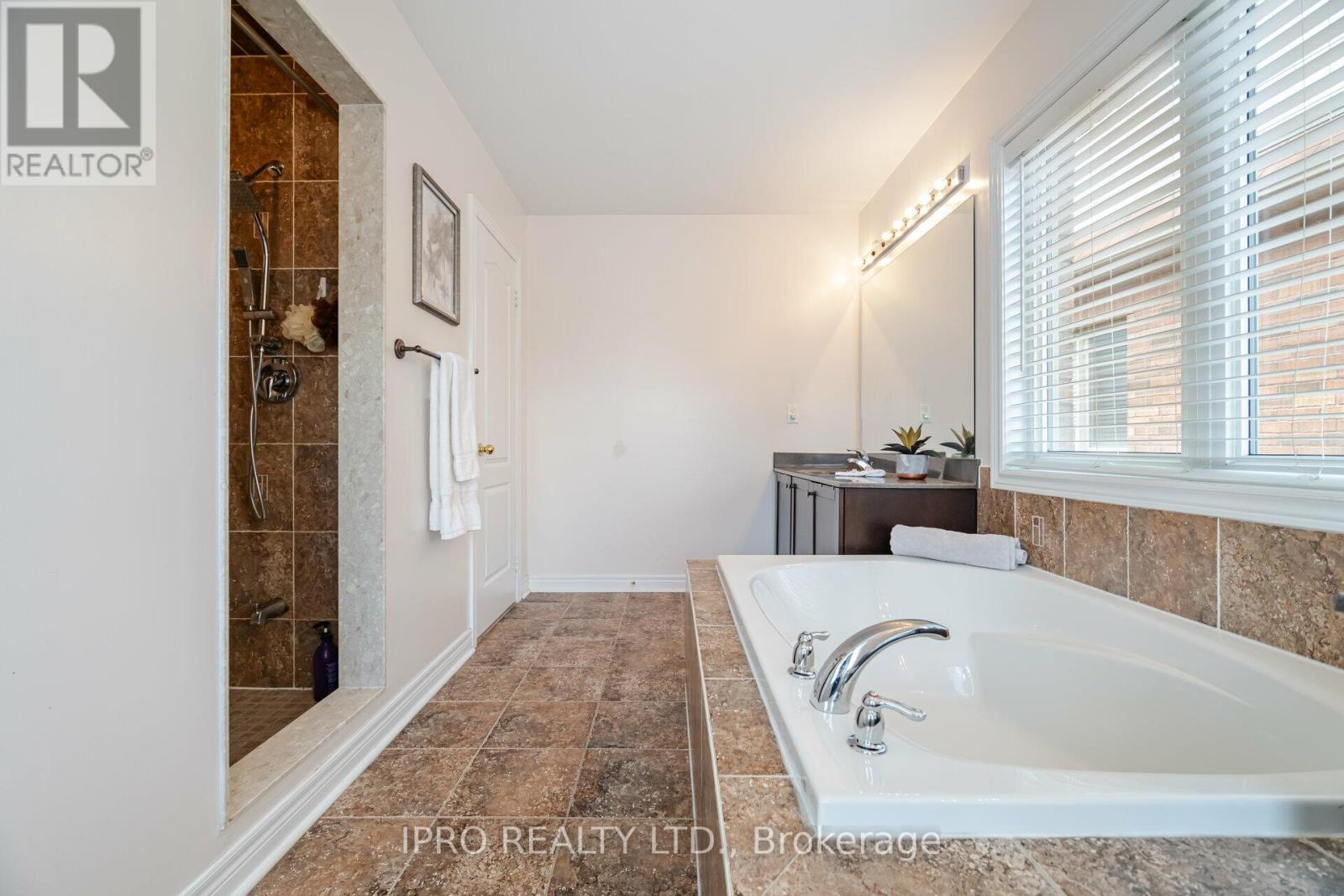 












265 SCOTT BOULEVARD

,
Milton (SC Scott),




Ontario
L9T6Z8

