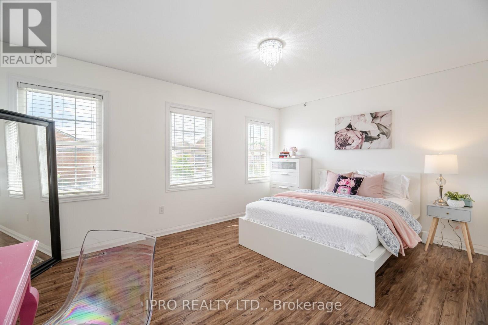












265 SCOTT BOULEVARD

,
Milton (SC Scott),




Ontario
L9T6Z8

