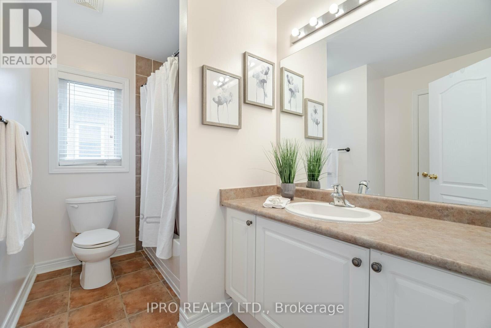 












265 SCOTT BOULEVARD

,
Milton (SC Scott),




Ontario
L9T6Z8


