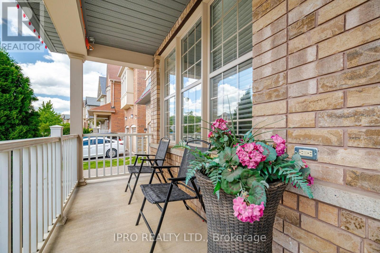 












265 SCOTT BOULEVARD

,
Milton (SC Scott),




Ontario
L9T6Z8


