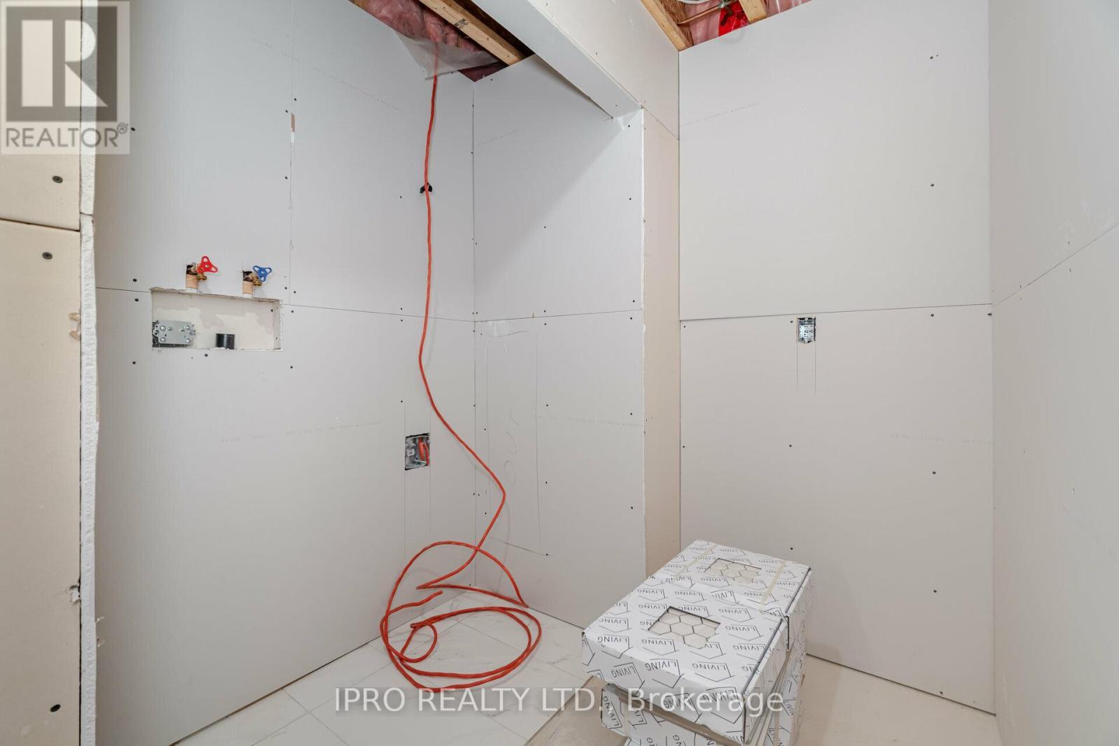 












265 SCOTT BOULEVARD

,
Milton (SC Scott),




Ontario
L9T6Z8

