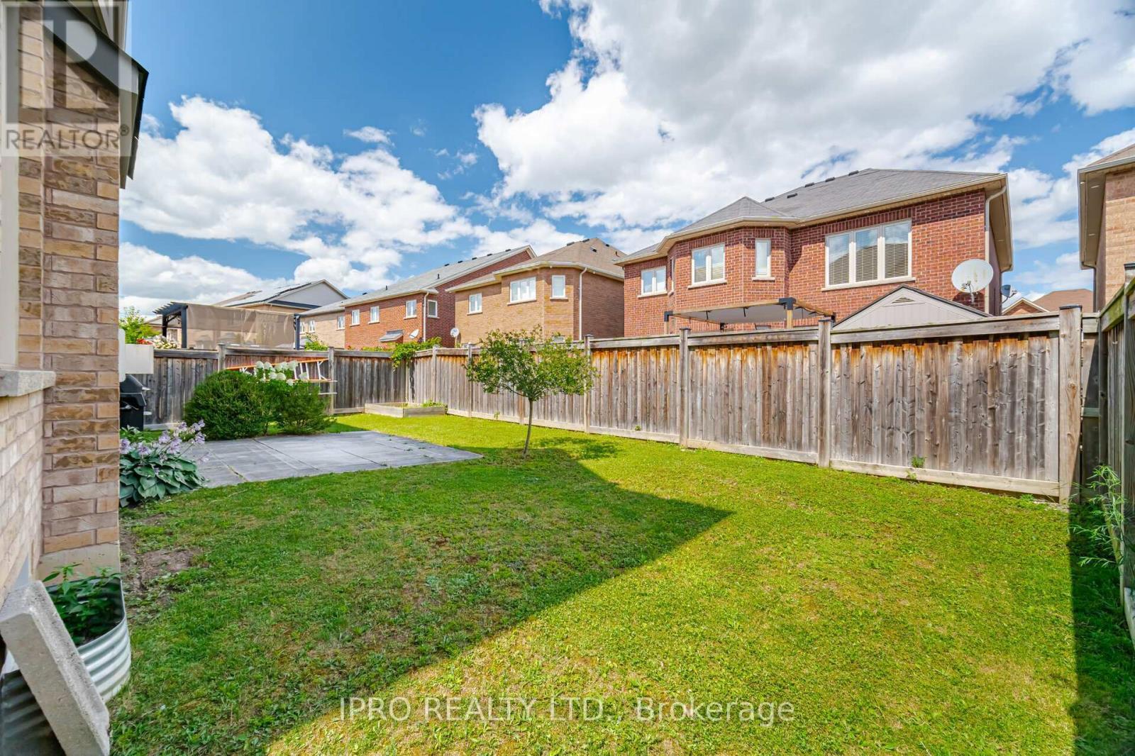












265 SCOTT BOULEVARD

,
Milton (SC Scott),




Ontario
L9T6Z8

