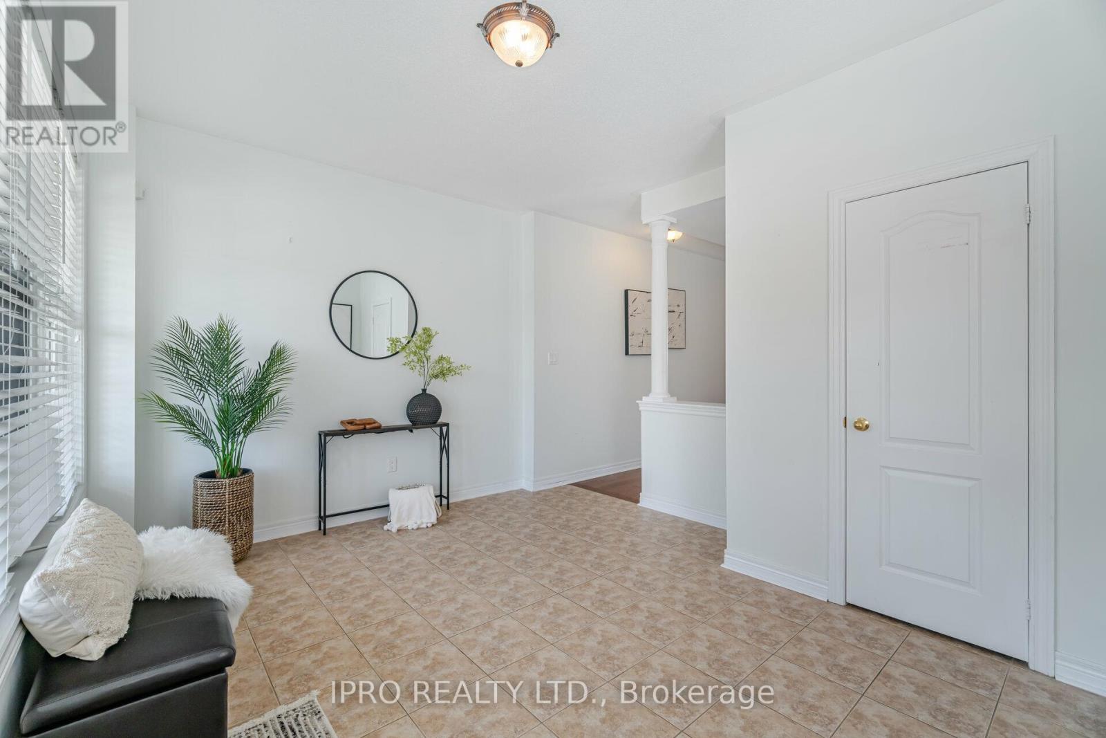 












265 SCOTT BOULEVARD

,
Milton (SC Scott),




Ontario
L9T6Z8

