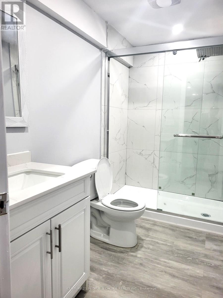 












(WALKOUT UNIT) - 2638 SHERHILL DRIVE

,
Mississauga (Clarkson),




Ontario
L5J3Z3

